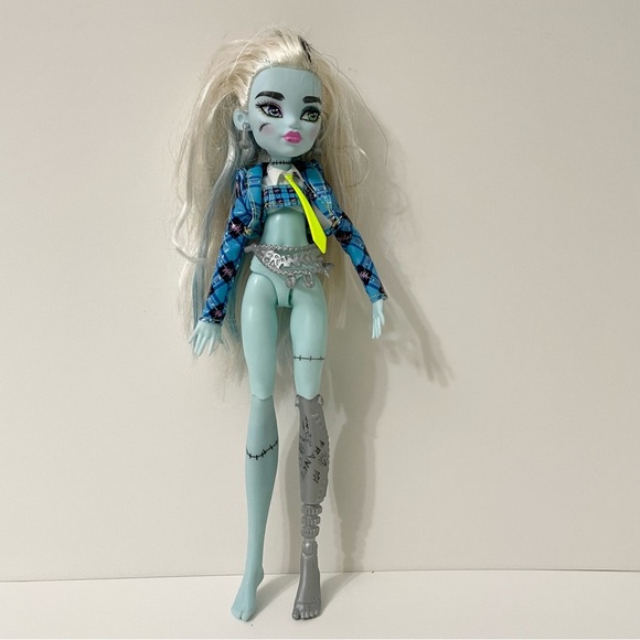 Monster High Frankie Stein Coffee Break Doll - Picture 1 of 15
